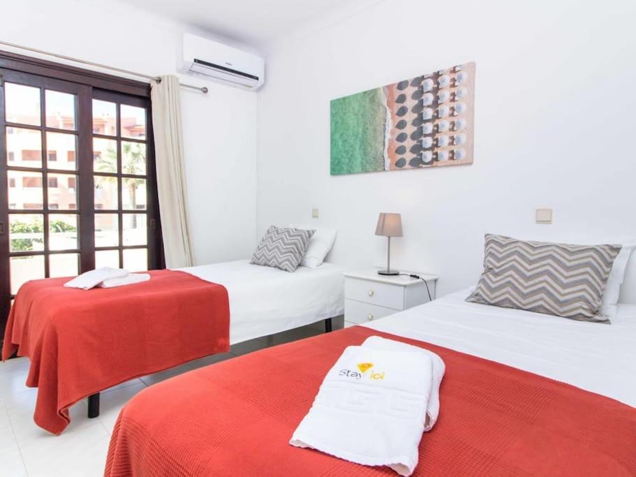 Villa Dogueno- Privat Pool & Privacy & Albufeira Center エクステリア 写真