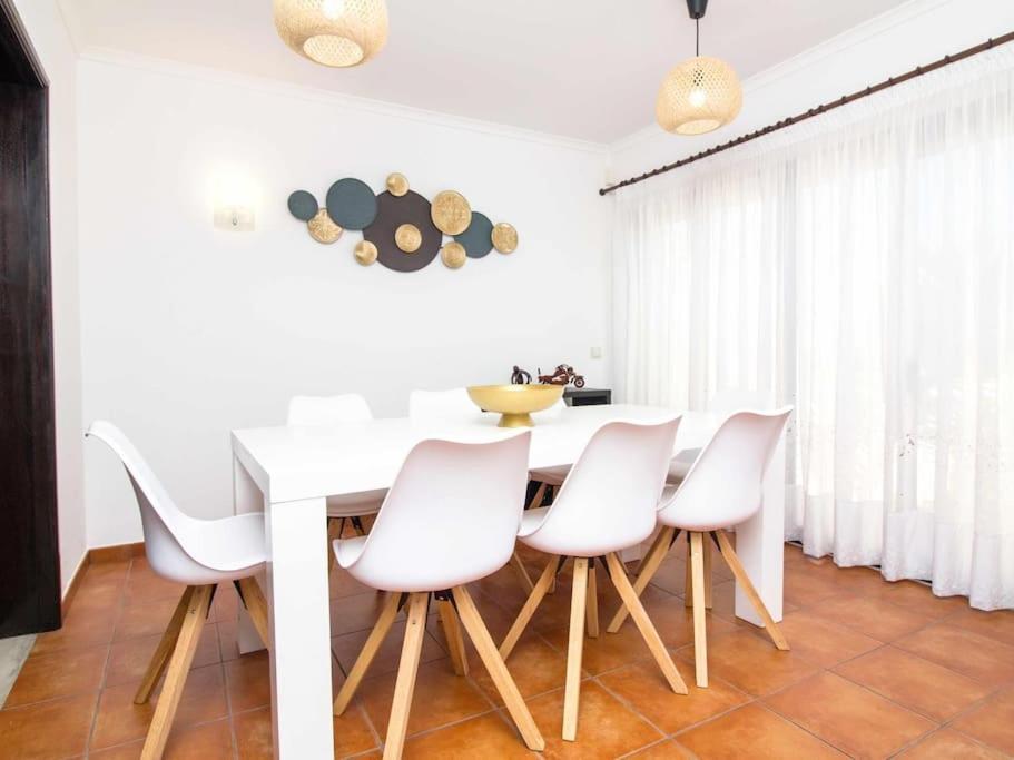 Villa Dogueno- Privat Pool & Privacy & Albufeira Center エクステリア 写真