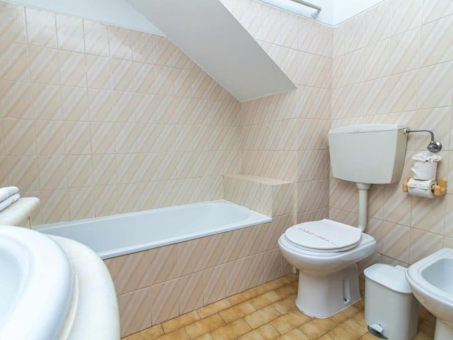Villa Dogueno- Privat Pool & Privacy & Albufeira Center エクステリア 写真