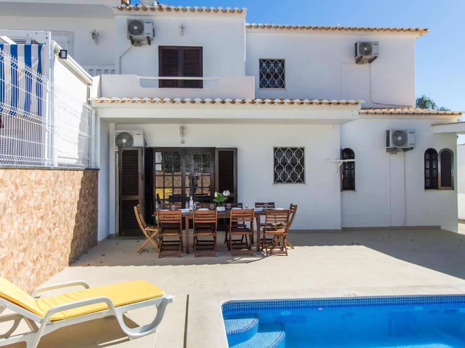 Villa Dogueno- Privat Pool & Privacy & Albufeira Center エクステリア 写真