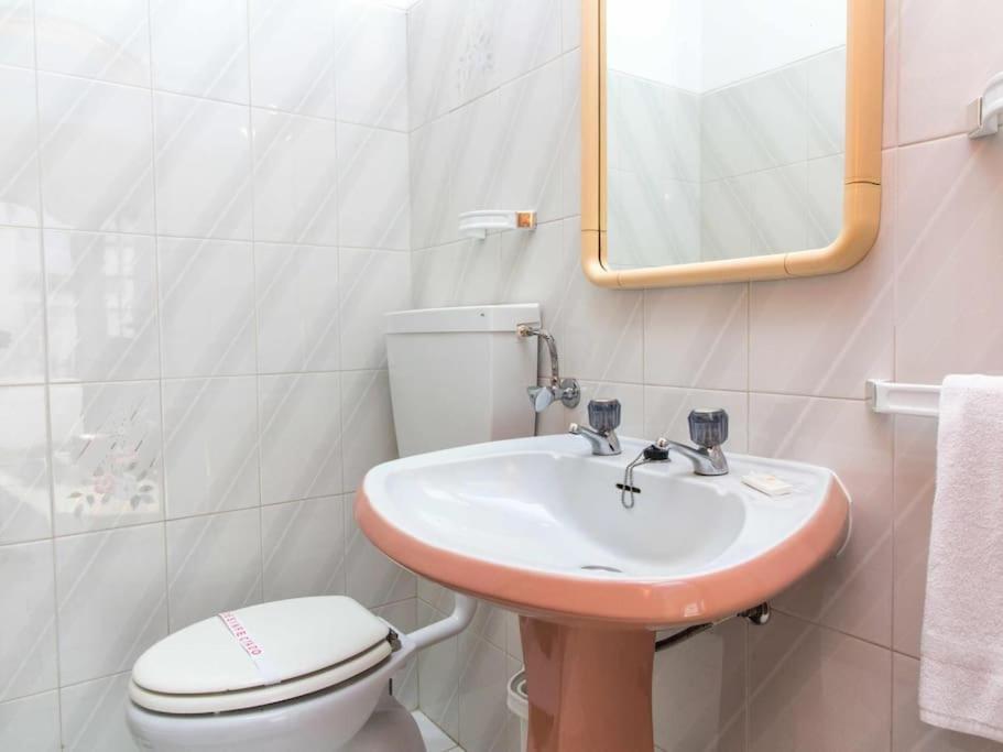 Villa Dogueno- Privat Pool & Privacy & Albufeira Center エクステリア 写真