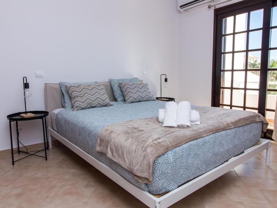 Villa Dogueno- Privat Pool & Privacy & Albufeira Center エクステリア 写真
